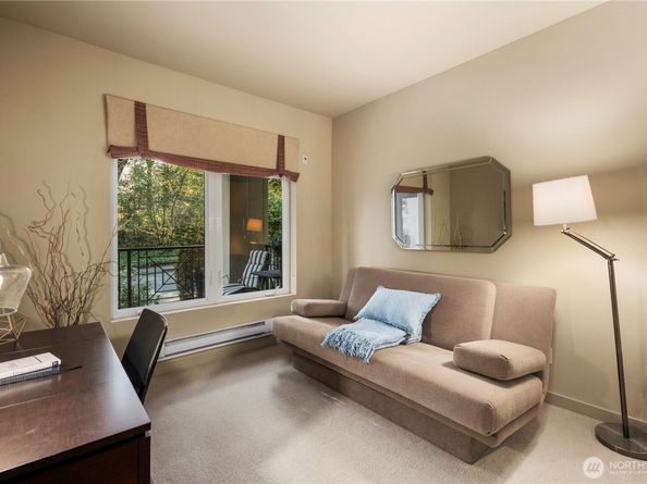 150 102nd Avenue SE 213, Bellevue WA 98004