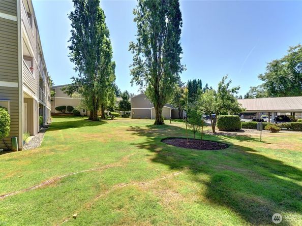 12429 NE 130th Court G201, Kirkland WA 98034