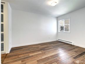 12429 NE 130th Court G201, Kirkland WA 98034