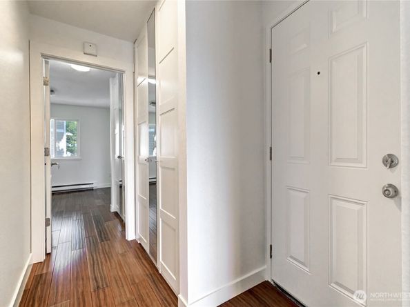 12429 NE 130th Court G201, Kirkland WA 98034