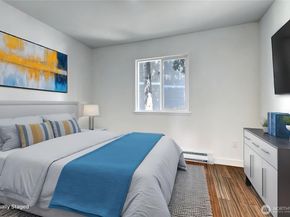 12429 NE 130th Court G201, Kirkland WA 98034