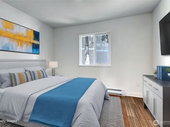 12429 NE 130th Court G201, Kirkland WA 98034