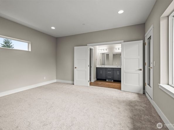 13055 2nd Avenue S A, Burien WA 98168