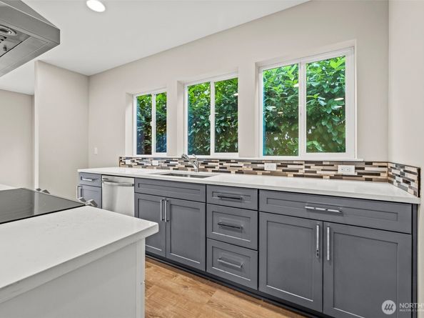 13055 2nd Avenue S A, Burien WA 98168