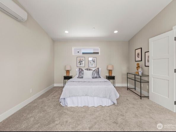 13055 2nd Avenue S A, Burien WA 98168