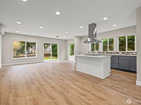 13055 2nd Avenue S A, Burien WA 98168