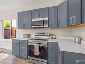 13055 2nd Avenue S A, Burien WA 98168