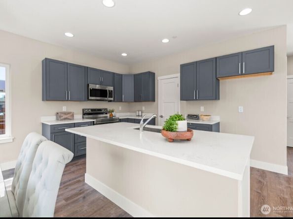 13055 2nd Avenue S A, Burien WA 98168