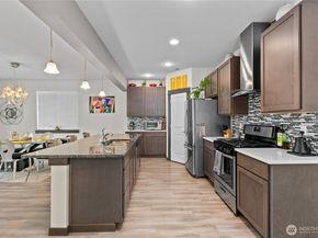 17431 3rd Avenue SE, Bothell WA 98012