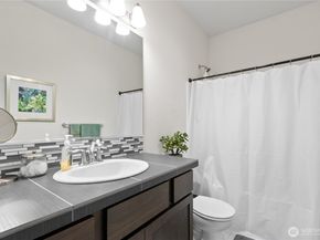 17431 3rd Avenue SE, Bothell WA 98012