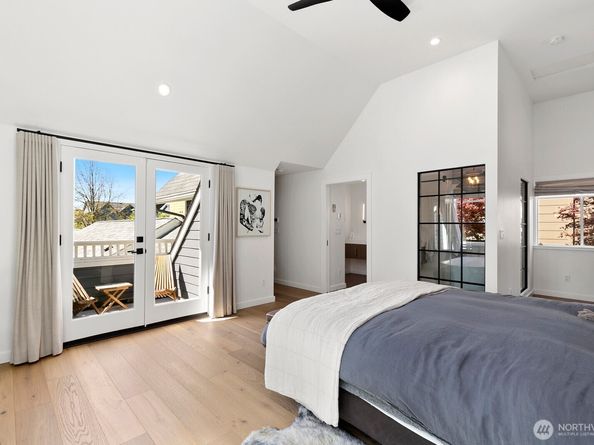 5932 California Avenue SW, Seattle WA 98136