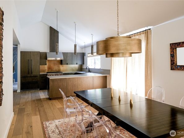 5932 California Avenue SW, Seattle WA 98136