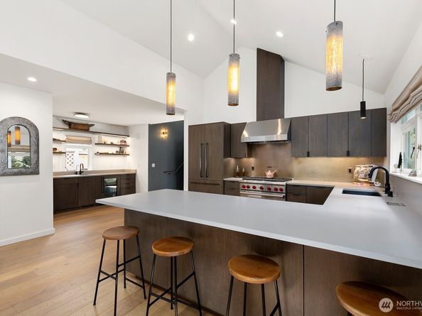 5932 California Avenue SW, Seattle WA 98136