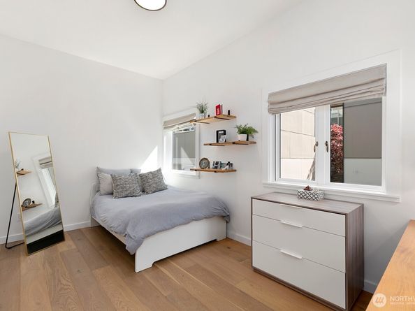5932 California Avenue SW, Seattle WA 98136
