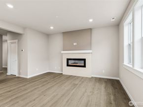 13488 NE 104th Way 6, Kirkland WA 98033