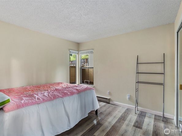 2534 S 317th Street 103, Federal Way WA 98003