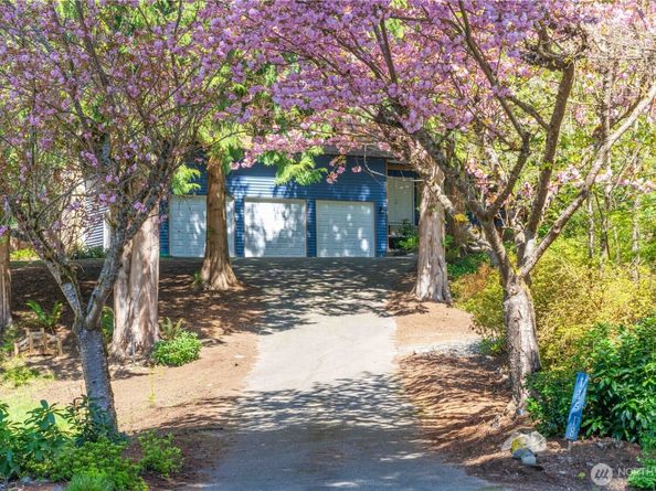 11518 167th Place NE, Redmond WA 98052