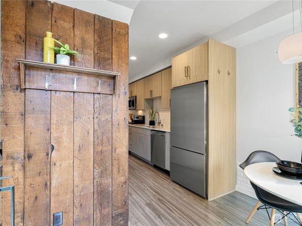 1806 NW 85th Street, Seattle WA 98117