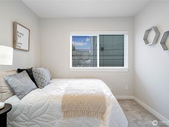 1806 NW 85th Street, Seattle WA 98117