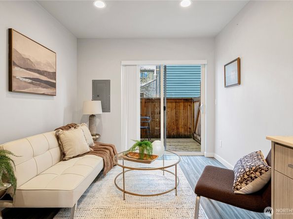 1806 NW 85th Street, Seattle WA 98117