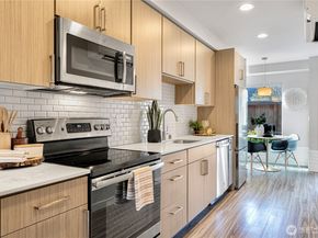 1806 NW 85th Street, Seattle WA 98117
