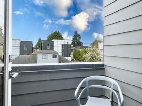 1806 NW 85th Street, Seattle WA 98117