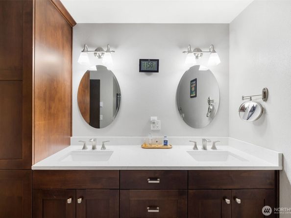3121 Sahali Drive NE, Bremerton WA 98310
