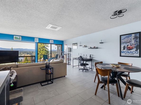 3121 Sahali Drive NE, Bremerton WA 98310