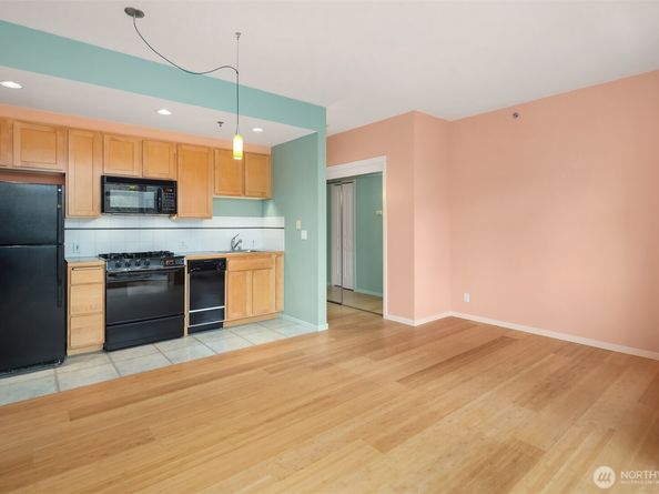 2801 1st Avenue 215, Seattle WA 98121
