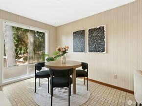 9376 Mercerwood Drive, Mercer Island WA 98040