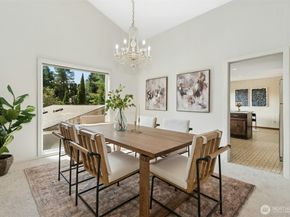 9376 Mercerwood Drive, Mercer Island WA 98040