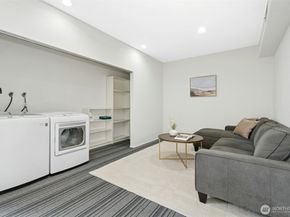 9376 Mercerwood Drive, Mercer Island WA 98040