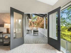 9376 Mercerwood Drive, Mercer Island WA 98040