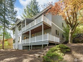 9376 Mercerwood Drive, Mercer Island WA 98040