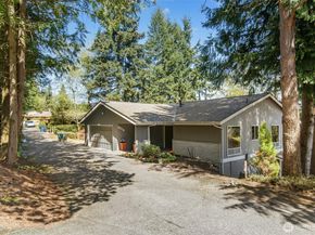 9376 Mercerwood Drive, Mercer Island WA 98040
