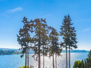8329 NE Juanita Drive, Kirkland WA 98034