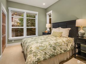 1503 Debrelon Lane, Mukilteo WA 98275
