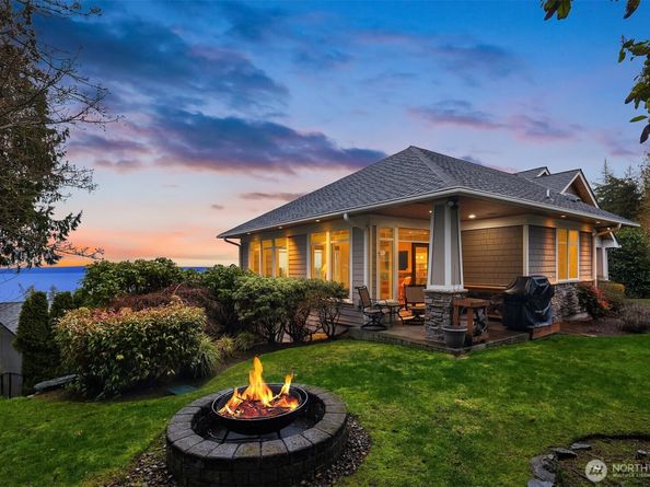 1503 Debrelon Lane, Mukilteo WA 98275