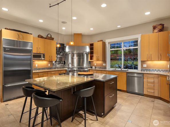1503 Debrelon Lane, Mukilteo WA 98275