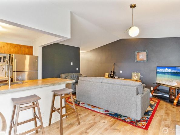 15415 35th Avenue W A306, Lynnwood WA 98087