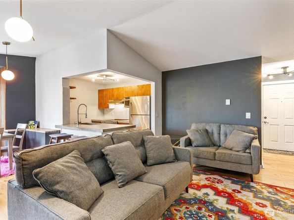 15415 35th Avenue W A306, Lynnwood WA 98087