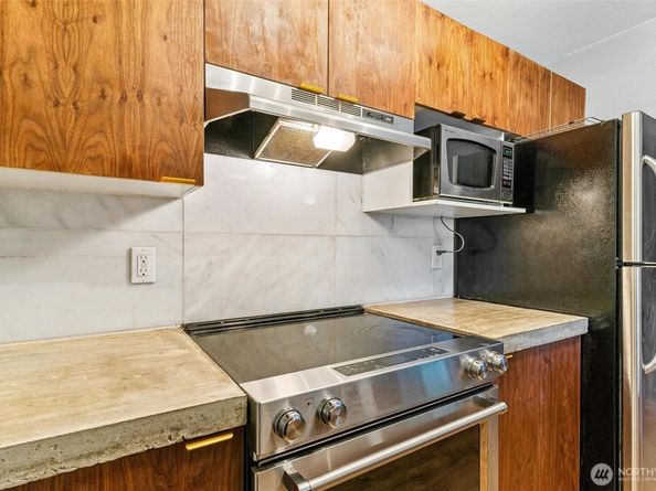 15415 35th Avenue W A306, Lynnwood WA 98087