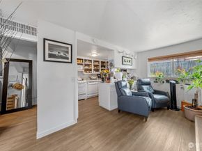 2118 160th Place SW, Lynnwood WA 98087