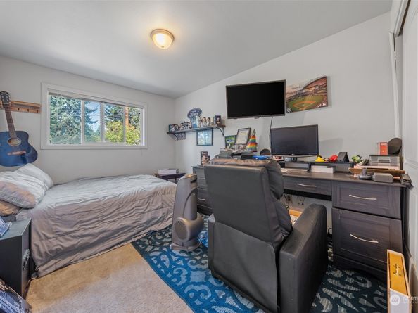 2118 160th Place SW, Lynnwood WA 98087