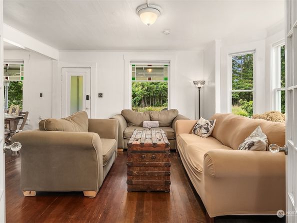 18913 Vashon Hwy SW, Vashon WA 98070