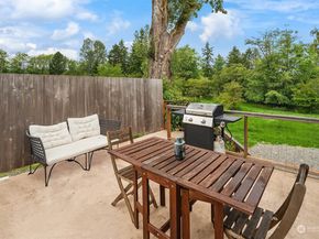 18913 Vashon Hwy SW, Vashon WA 98070