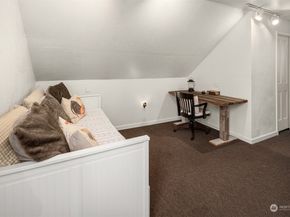 18913 Vashon Hwy SW, Vashon WA 98070
