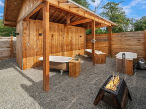 18913 Vashon Hwy SW, Vashon WA 98070