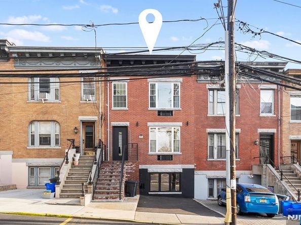 25 Russell Avenue, Edgewater NJ 07020