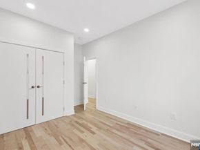 25 Russell Avenue, Edgewater NJ 07020